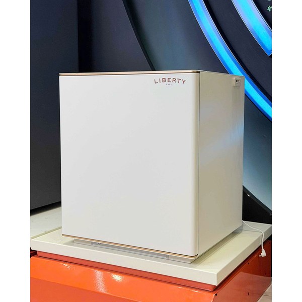 Két sắt vân tay Liberty LBX300 tích hợp sạc không dây